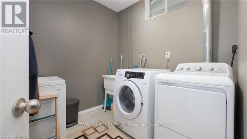 136 6Th Avenue W, Owen Sound, ON - Indoor Photo Showing Laundry Room