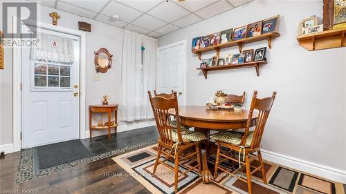 419 Scott Street, South Bruce Peninsula, ON - Indoor Photo Showing Dining Room