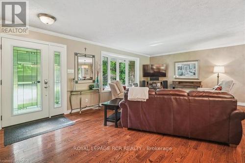 758169 Girl Guide Road, Georgian Bluffs, ON - Indoor Photo Showing Dining Room