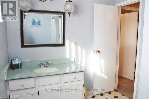 48 - 48 Lamson Crescent, Owen Sound, ON - Indoor Photo Showing Bathroom