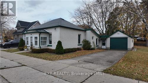 21 Grosvenor St N, Saugeen Shores, ON 