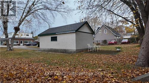 21 Grosvenor St N, Saugeen Shores, ON 