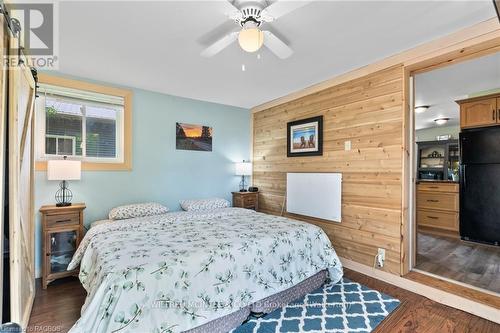 315186 Highway 6, West Grey, ON - Indoor Photo Showing Bedroom