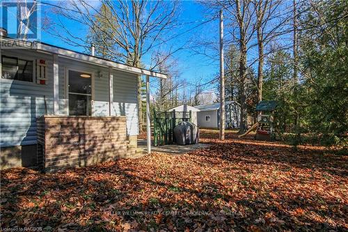 4 Lakefield Avenue, South Bruce Peninsula, ON - Outdoor