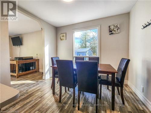 4 Lakefield Avenue, South Bruce Peninsula, ON - Indoor Photo Showing Dining Room