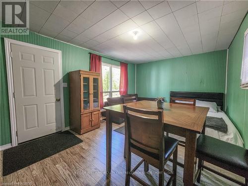 4 Lakefield Avenue, South Bruce Peninsula, ON - Indoor Photo Showing Dining Room