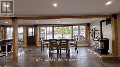 429 Lake Rosalind Road 4, Brockton, ON - Indoor Photo Showing Dining Room