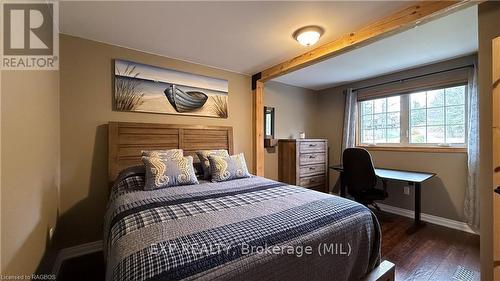 429 Lake Rosalind Road 4, Brockton, ON - Indoor Photo Showing Bedroom