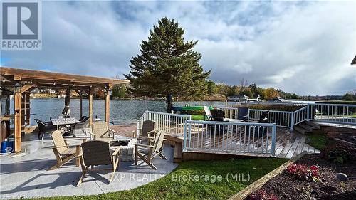 429 Lake Rosalind Road 4, Brockton, ON - Outdoor With Deck Patio Veranda