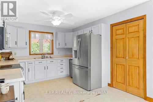 55 Forbes Road, Northern Bruce Peninsula, ON - Indoor Photo Showing Kitchen With Double Sink