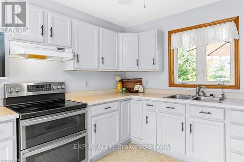 55 Forbes Road, Northern Bruce Peninsula, ON - Indoor Photo Showing Kitchen With Double Sink