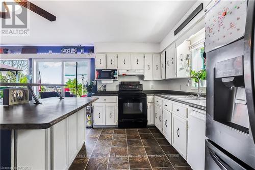 474839 Townsend Lake Road, West Grey, ON - Indoor Photo Showing Kitchen