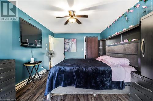 474839 Townsend Lake Road, West Grey, ON - Indoor Photo Showing Bedroom