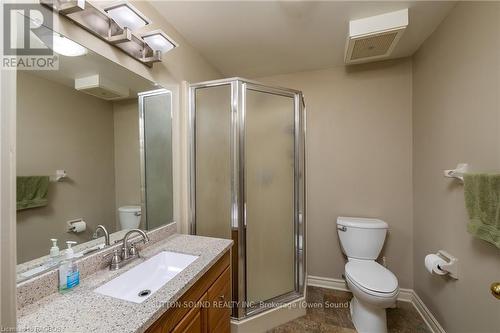 210 - 2555 3Rd Avenue W, Owen Sound, ON - Indoor Photo Showing Bathroom