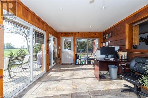 382890 Sideroad 18, West Grey, ON - Indoor Photo Showing Other Room