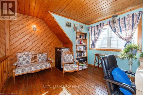 382890 Sideroad 18, West Grey, ON - Indoor Photo Showing Other Room