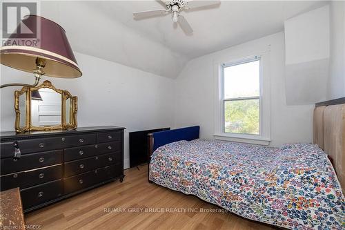 1219 2Nd Avenue E, Owen Sound, ON - Indoor Photo Showing Bedroom