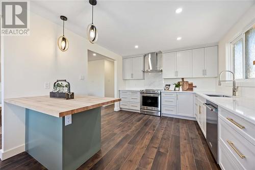 125 Templeton Crescent, St Clair, ON - Indoor Photo Showing Kitchen With Upgraded Kitchen