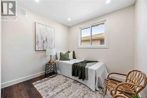 125 Templeton Crescent, St Clair, ON - Indoor Photo Showing Bedroom