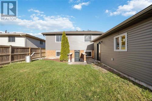 125 Templeton Crescent, St Clair, ON - Outdoor With Exterior