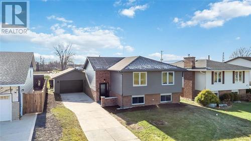 125 Templeton Crescent, St Clair, ON - Outdoor With Facade