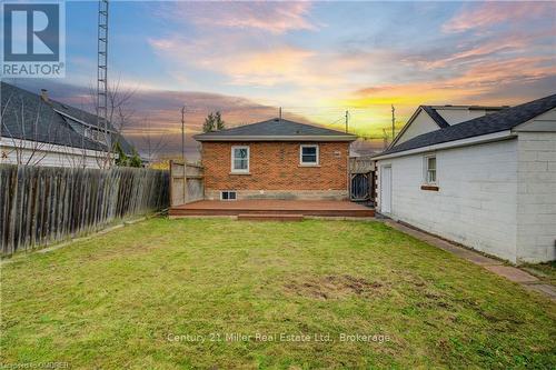 196 Queensdale Avenue E, Hamilton (Centremount), ON 