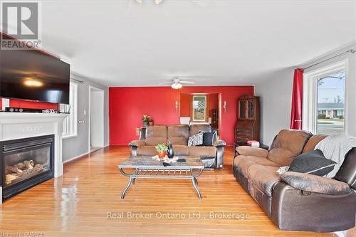 207 Huron Rd Road, Perth South (Sebringville), ON - Indoor Photo Showing Living Room With Fireplace