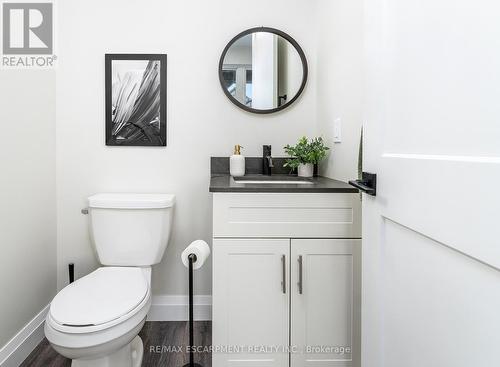 92 Ivy Crescent, Thorold, ON - Indoor Photo Showing Bathroom