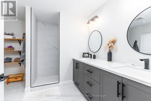 92 Ivy Crescent, Thorold, ON - Indoor Photo Showing Bathroom