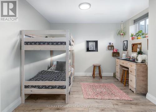 92 Ivy Crescent, Thorold, ON - Indoor Photo Showing Bedroom