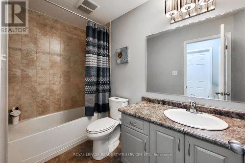 51 Sorrento Street, Kitchener, ON - Indoor Photo Showing Bathroom