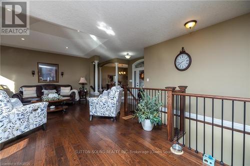 106 Neerhof Lane, Georgian Bluffs, ON - Indoor Photo Showing Other Room