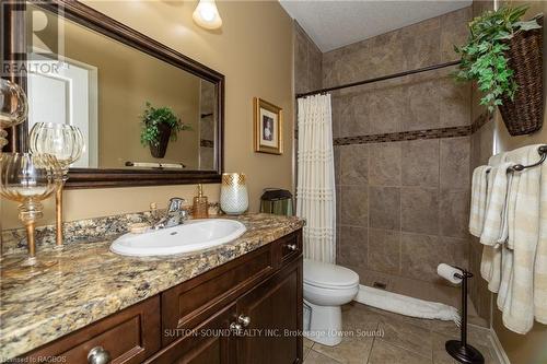 106 Neerhof Lane, Georgian Bluffs, ON - Indoor Photo Showing Bathroom