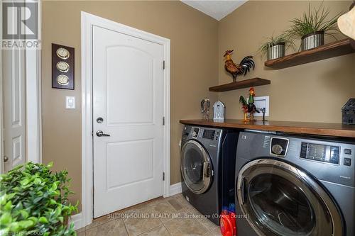 106 Neerhof Lane, Georgian Bluffs, ON - Indoor Photo Showing Laundry Room