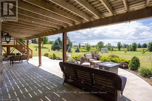 106 Neerhof Lane, Georgian Bluffs, ON - Outdoor With Deck Patio Veranda