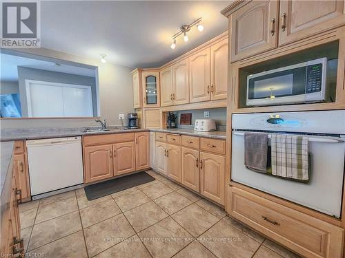 1076 Bruce Road 15, Brockton, ON - Indoor Photo Showing Kitchen With Double Sink