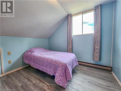 1076 Bruce Road 15, Brockton, ON - Indoor Photo Showing Bedroom