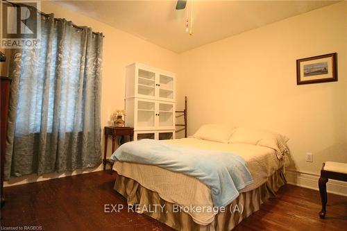 589 2Nd Avenue E, Owen Sound, ON - Indoor Photo Showing Bedroom