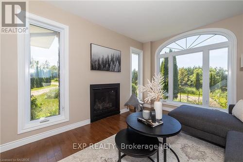 85621 Sideroad 7, Meaford, ON - Indoor Photo Showing Living Room With Fireplace