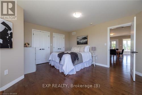 85621 Sideroad 7, Meaford, ON - Indoor Photo Showing Bedroom