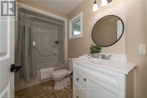 85621 Sideroad 7, Meaford, ON - Indoor Photo Showing Bathroom