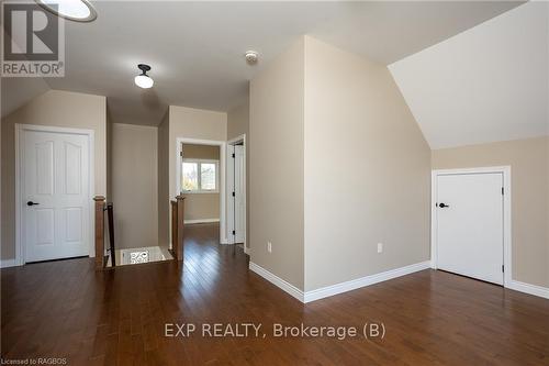 85621 Sideroad 7, Meaford, ON - Indoor Photo Showing Other Room