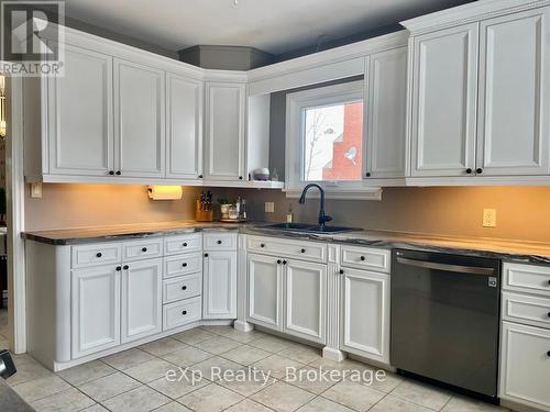 108 Hinks Street, Brockton, ON - Indoor Photo Showing Kitchen