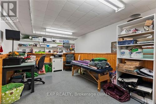 108 Hinks Street, Brockton, ON - Indoor Photo Showing Other Room