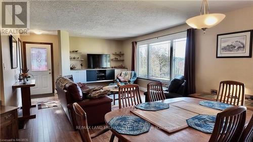 730 Campbell Avenue, Kincardine, ON - Indoor Photo Showing Dining Room