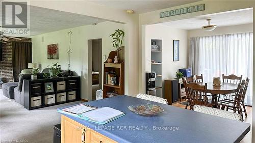 25 Avele Road, South Bruce Peninsula, ON - Indoor Photo Showing Dining Room