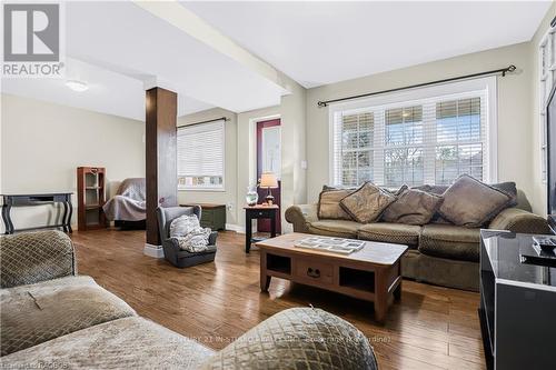 929 Huron Terrace, Kincardine, ON - Indoor Photo Showing Living Room