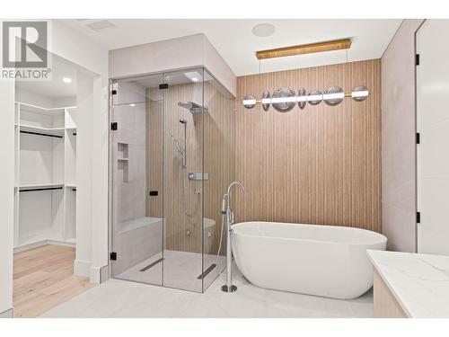 4983 Bucktail Lane, Kelowna, BC - Indoor Photo Showing Bathroom