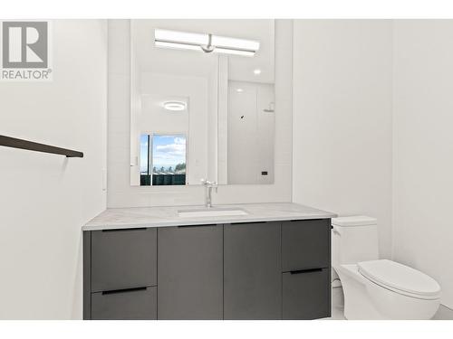 4983 Bucktail Lane, Kelowna, BC - Indoor Photo Showing Bathroom