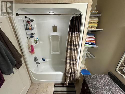 176 Phoenix Avenue Unit# 101, Penticton, BC - Indoor Photo Showing Bathroom